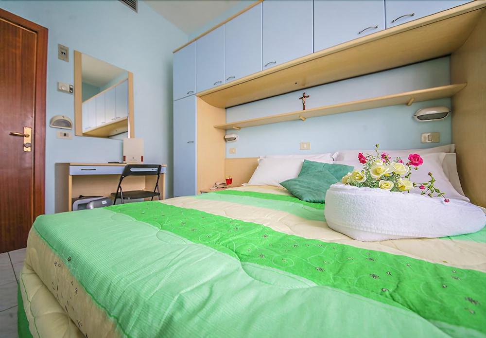 וילה מרינה Hotel Santa Martina מראה חיצוני תמונה