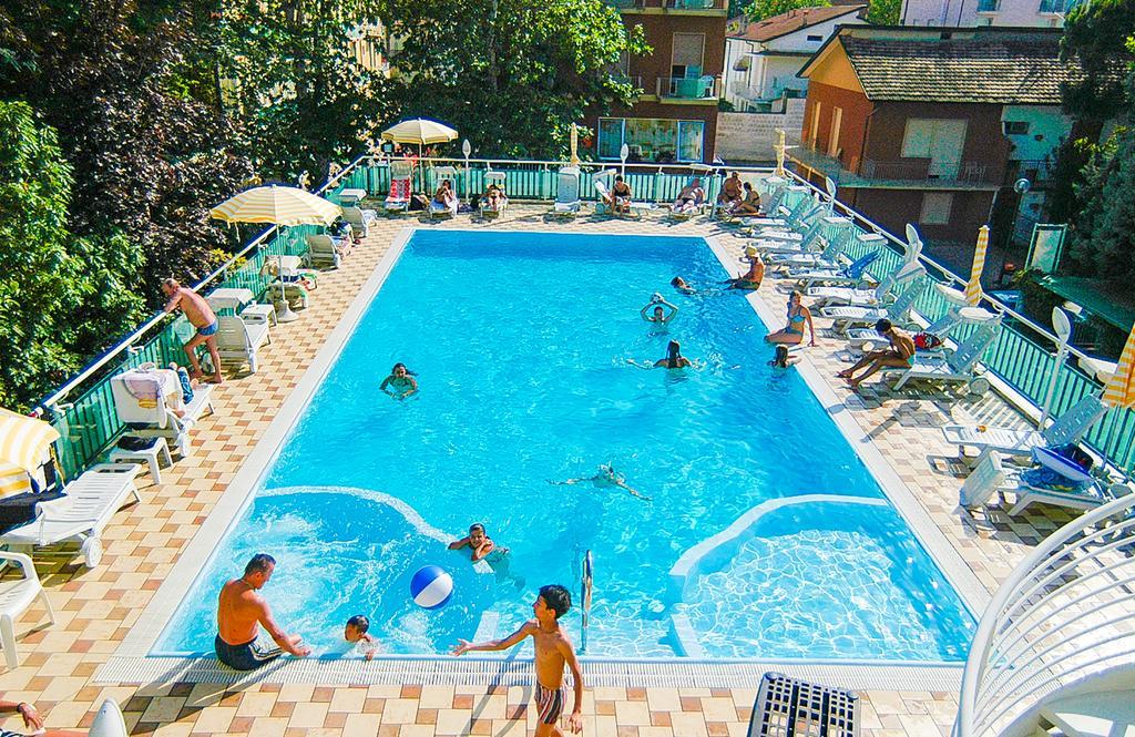 וילה מרינה Hotel Santa Martina מראה חיצוני תמונה